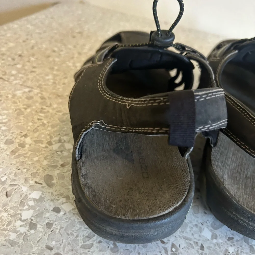 Ozark Trail Men's Size 12 Black Sandals outdoor hiking